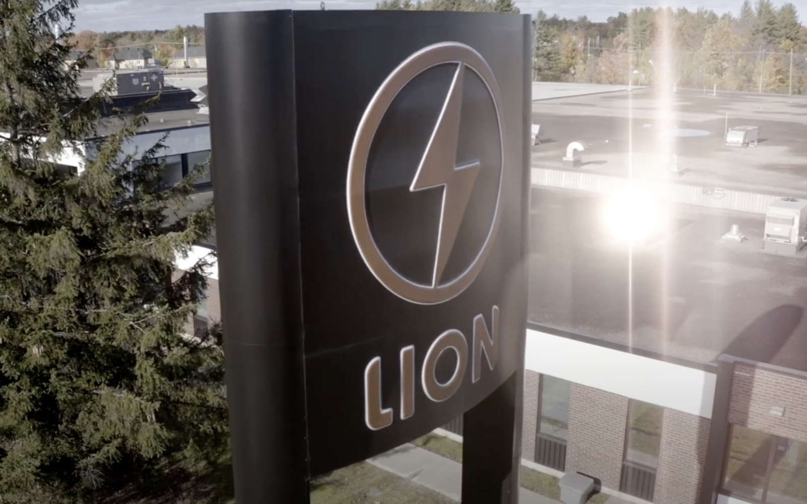 Lion Electric signage